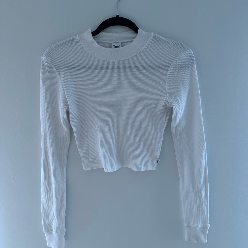Aritzia White Ribbed Long Sleeve Tee